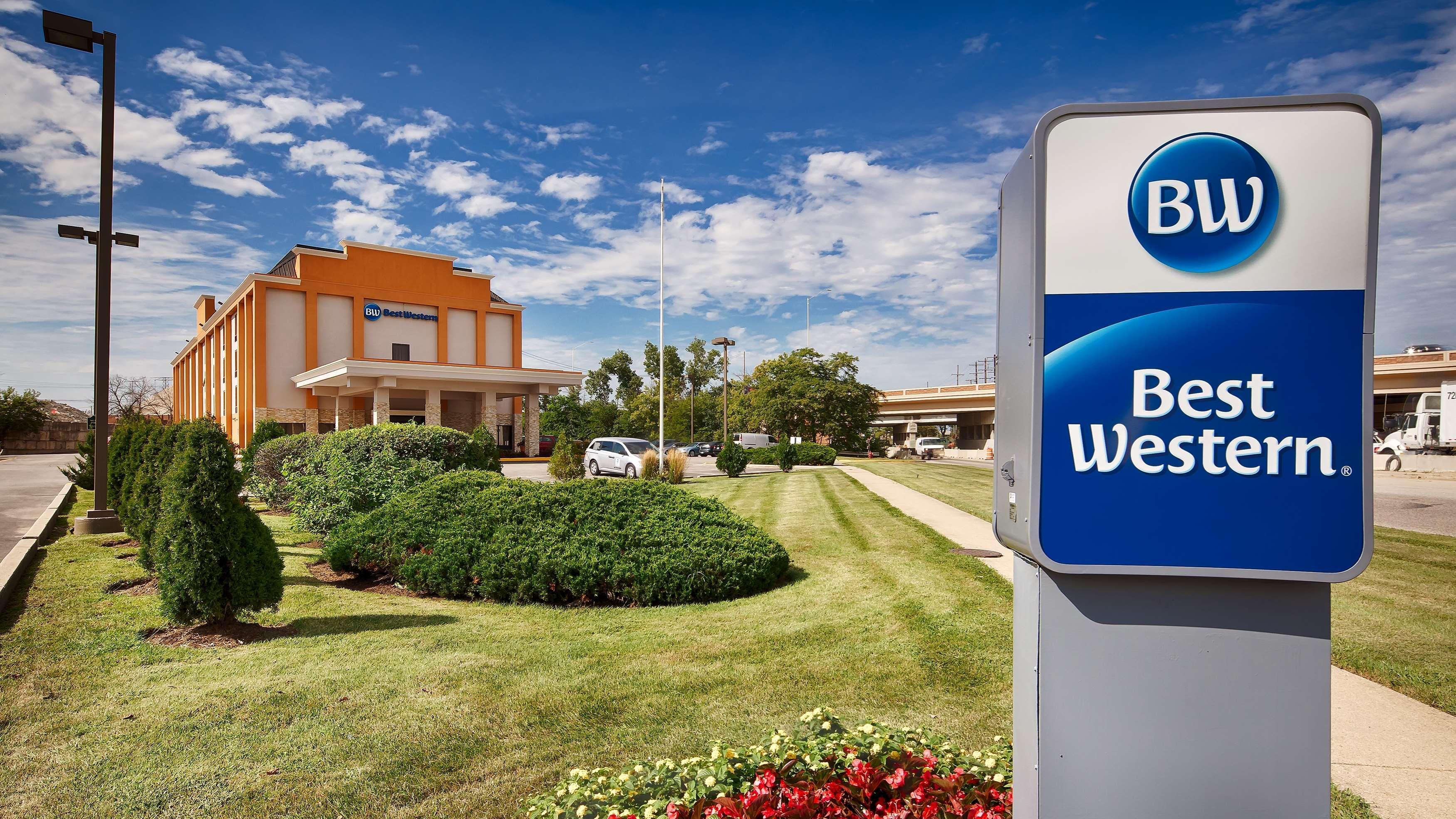 Best Western O'Hare/Elk Grove Hotel Элк-Гров-Виллидж Экстерьер фото