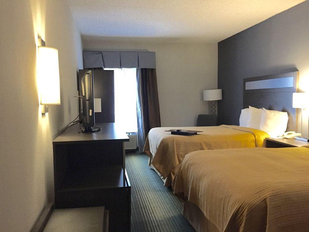 Best Western O'Hare/Elk Grove Hotel Элк-Гров-Виллидж Экстерьер фото