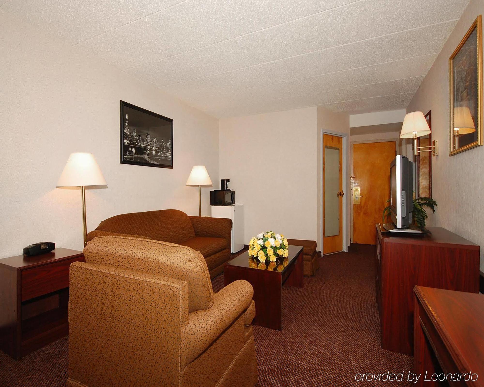 Best Western O'Hare/Elk Grove Hotel Элк-Гров-Виллидж Экстерьер фото