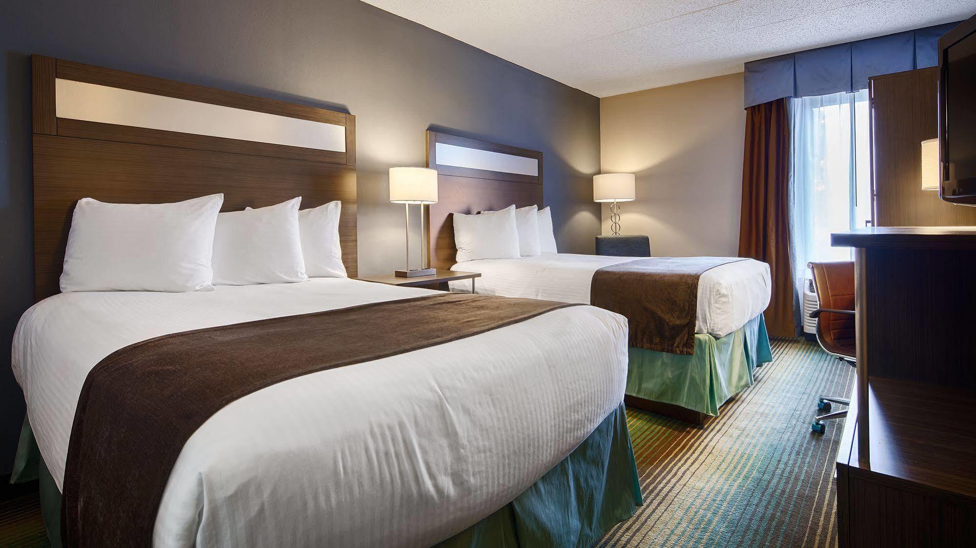 Best Western O'Hare/Elk Grove Hotel Элк-Гров-Виллидж Экстерьер фото